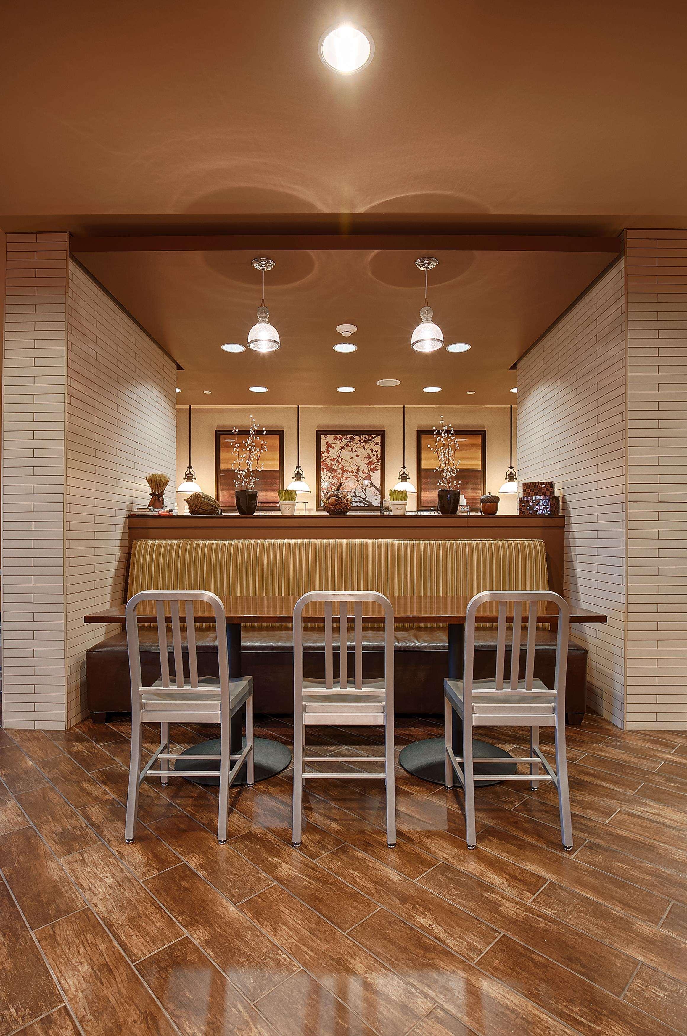 Best Western Plus Tupelo Inn & Suites Esterno foto