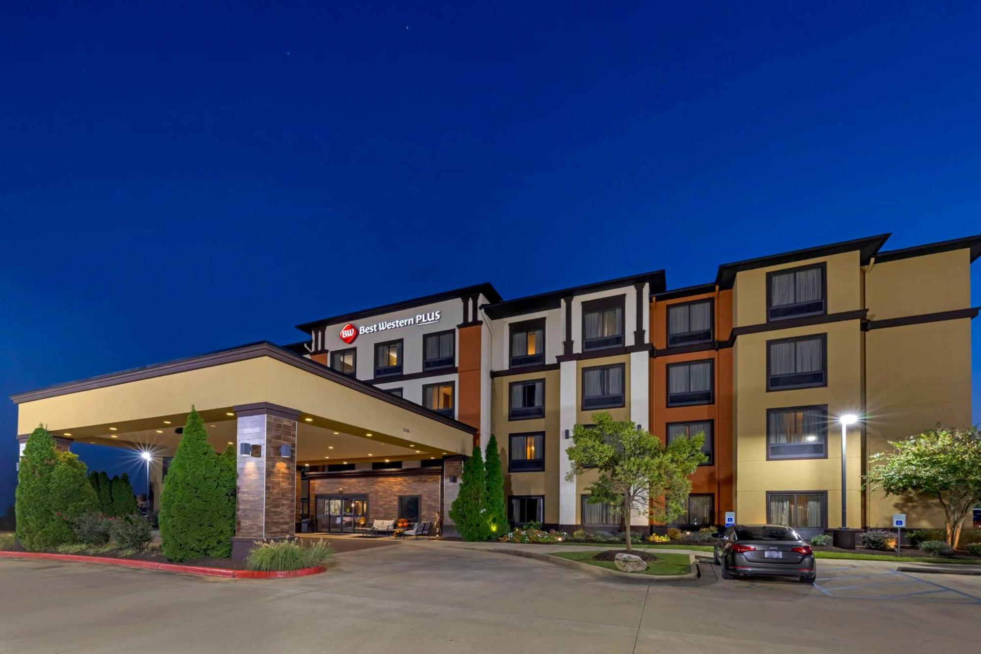 Best Western Plus Tupelo Inn & Suites Esterno foto