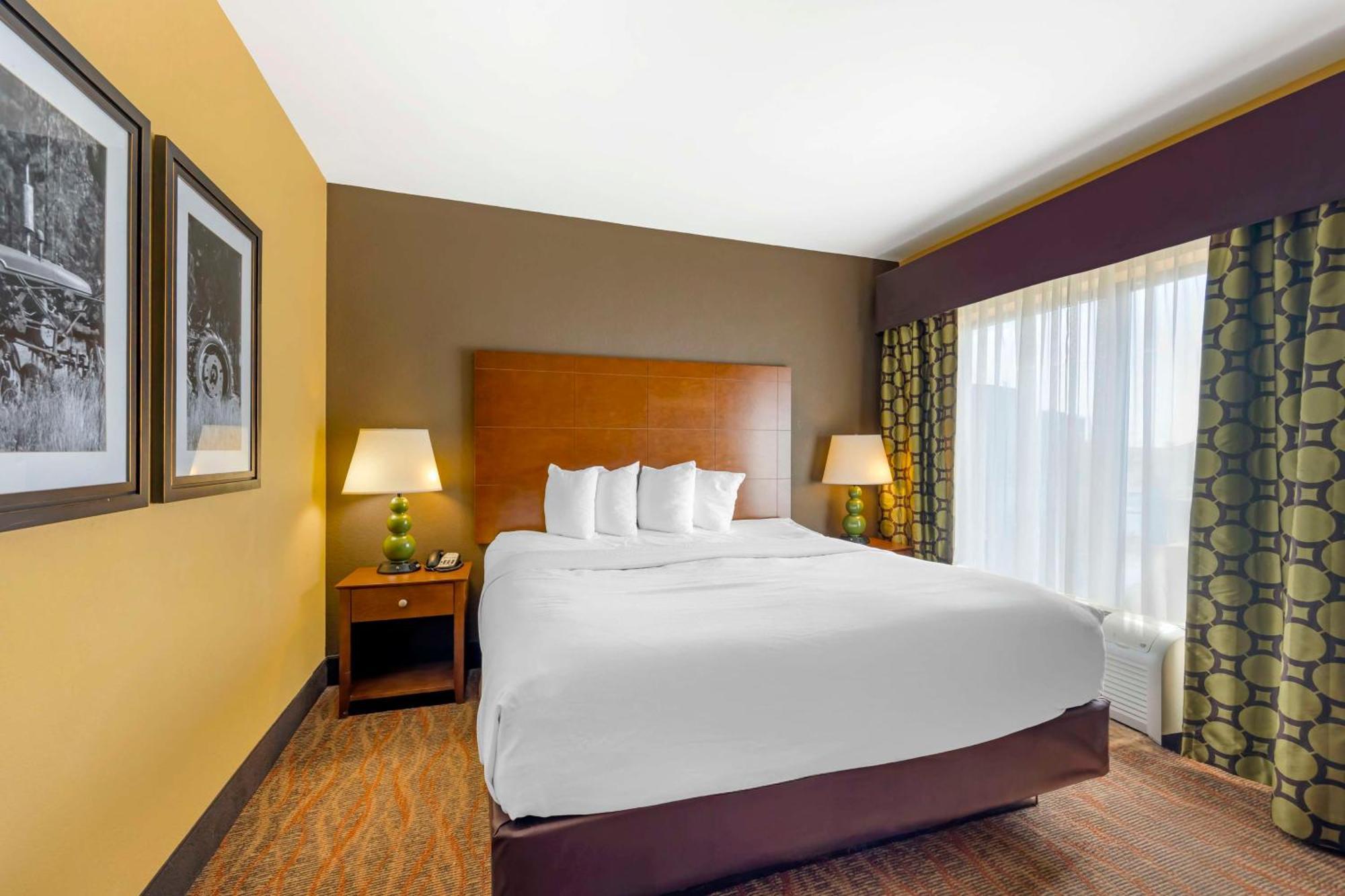 Best Western Plus Tupelo Inn & Suites Esterno foto