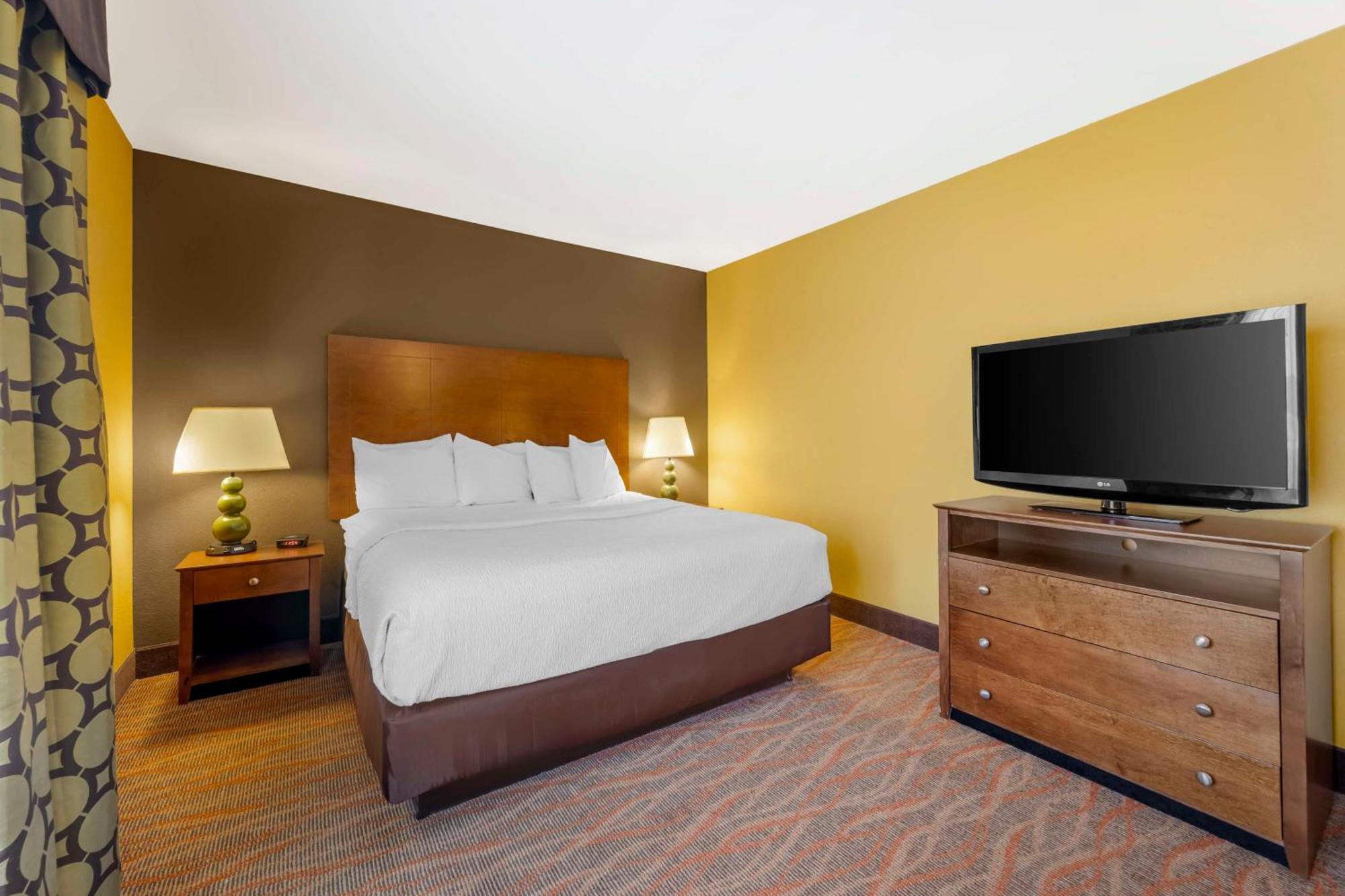 Best Western Plus Tupelo Inn & Suites Esterno foto